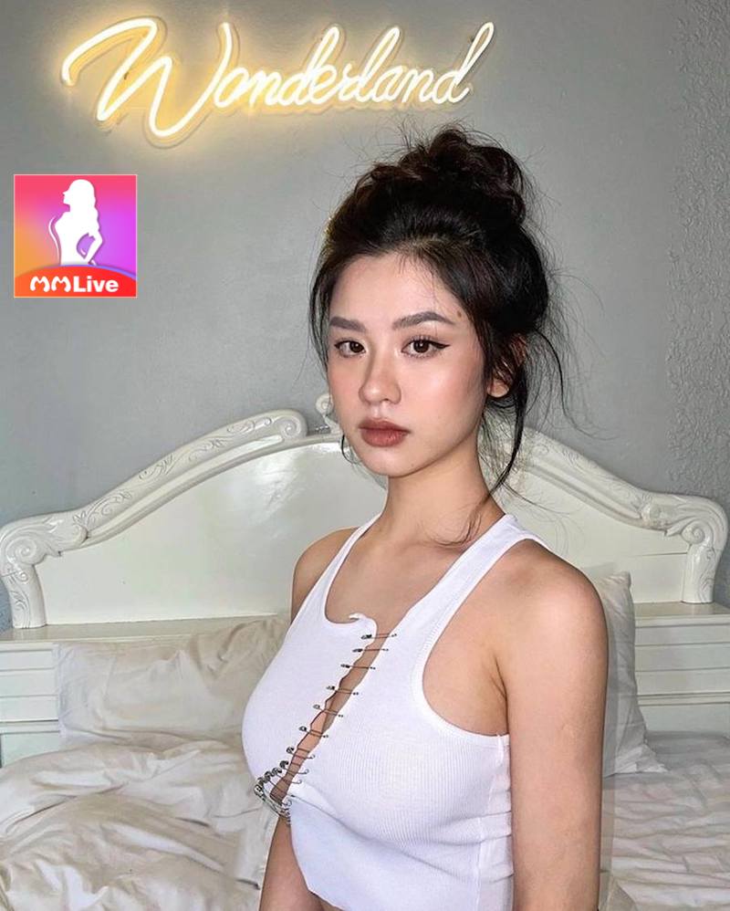 áo đính kim băng