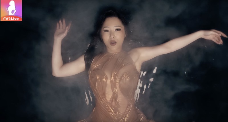 nữ ca sĩ Hương Tràm