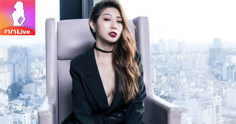 Khổng Tú Quỳnh sexy